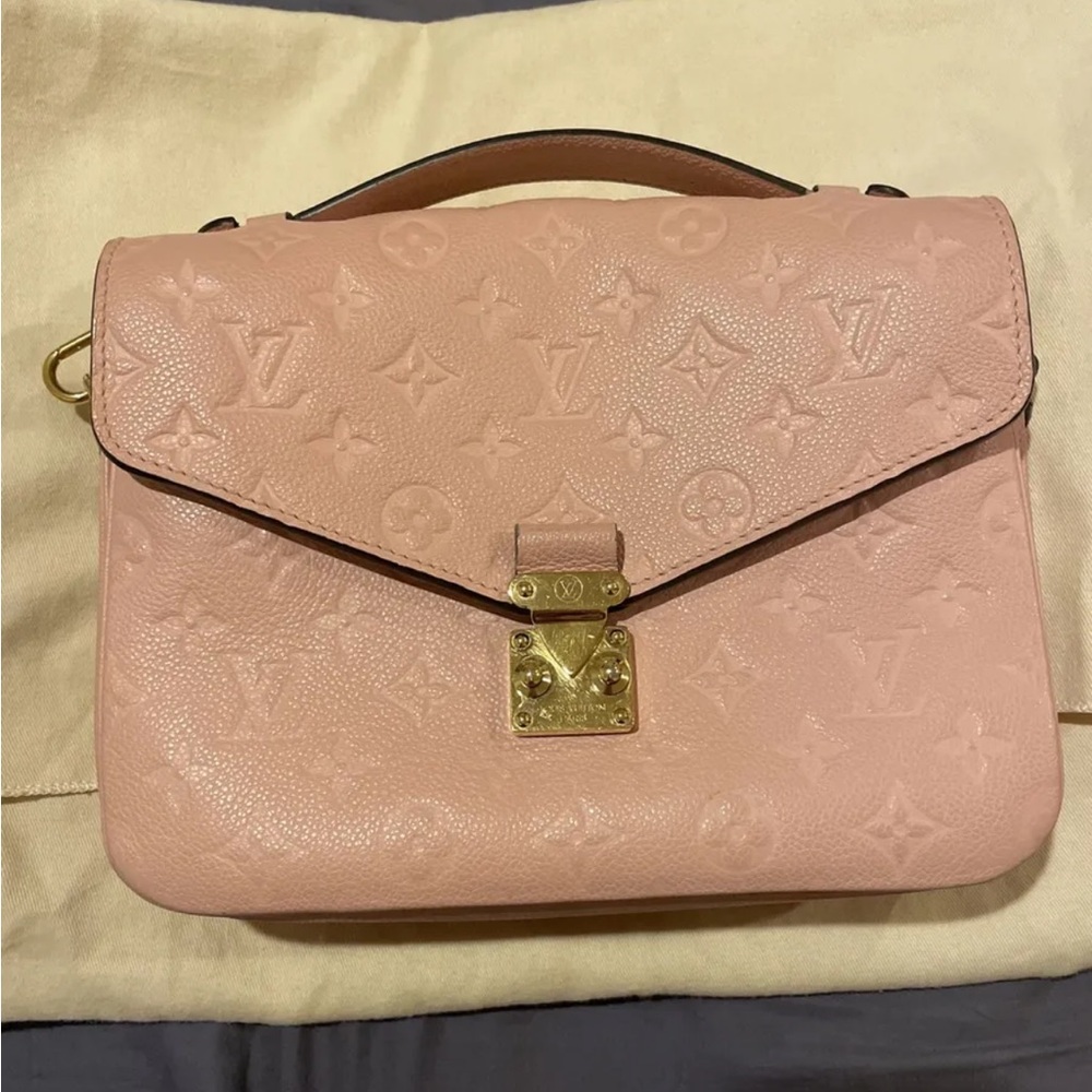Louis Vuitton Pochette Metis Monogram Empreinte Leather Pink